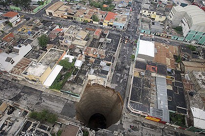 Guatemala Sinkhole Depth on Guatemala City Sinkhole